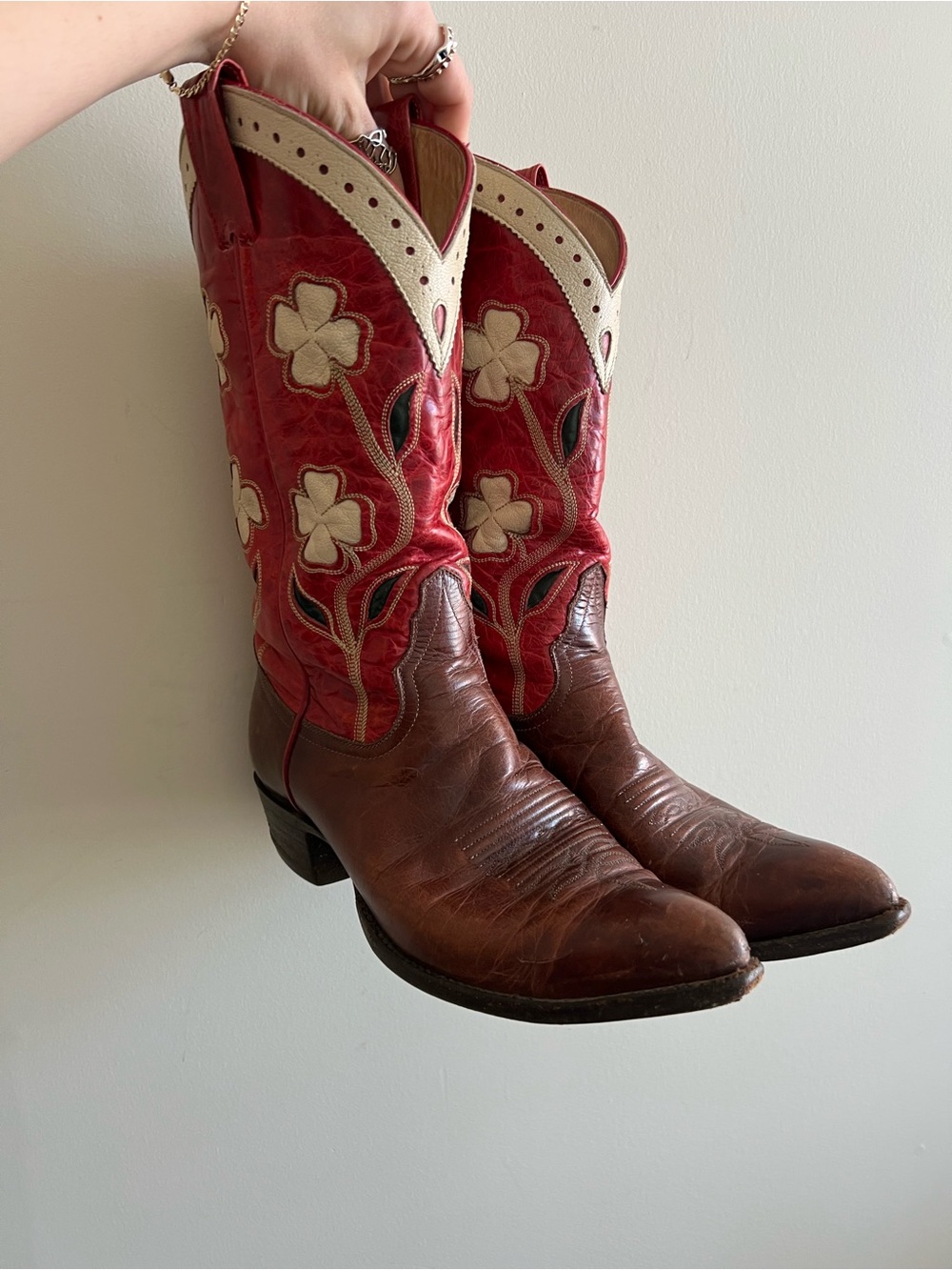Larry Mahan Vintage Red and Brown Floral Western Boots - Classic Cowgirl Style - Picture 3 of 9